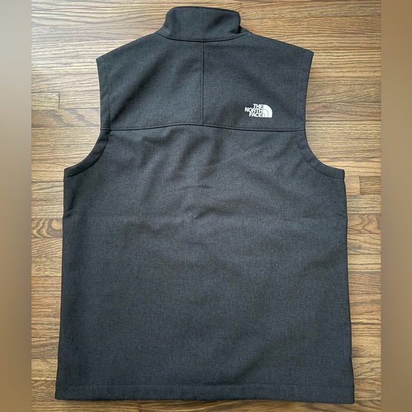The North Face Men’s Windwall Vest - Picture 3 of 3